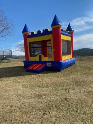 IMG 9237 1740626579 Castle Bounce House (13x13)